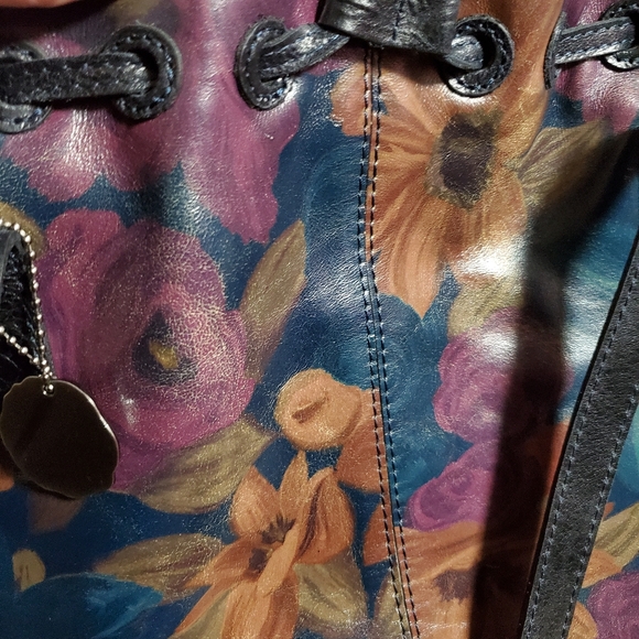 Patricia Nash Leather Handbag - Picture 11 of 12